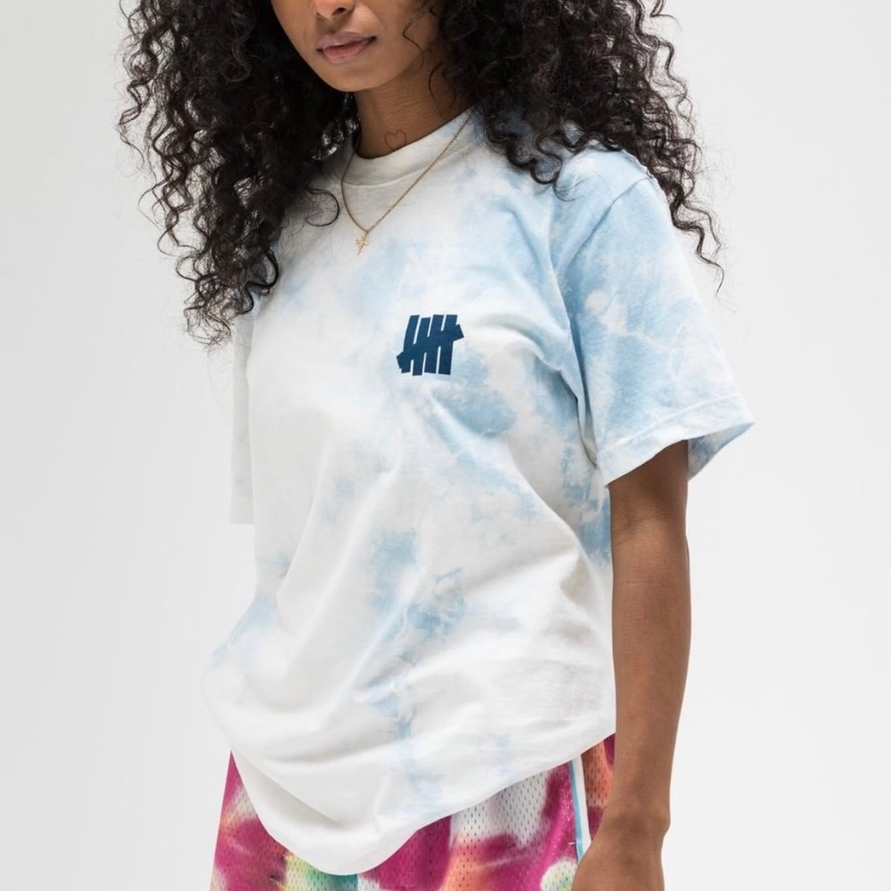 UNDEFEATED tie dye T-shirt unisex